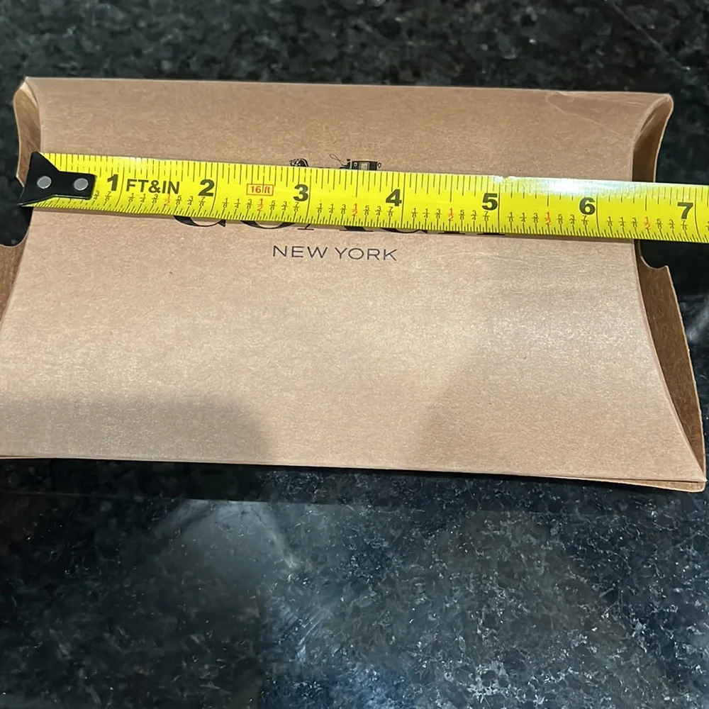 Coach Gift Sleeve - Picture 4 of 6